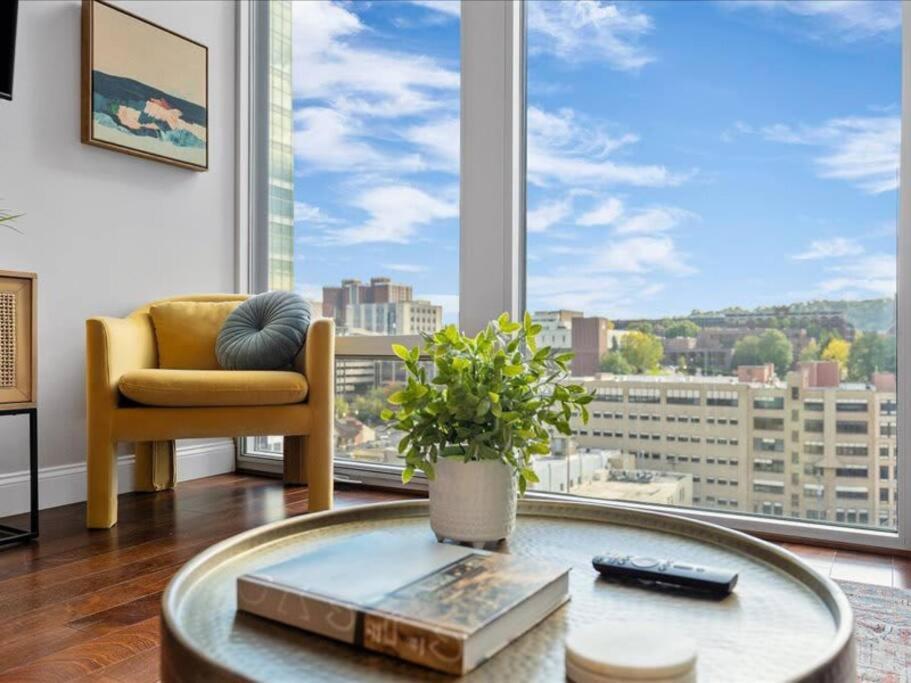 Cozysuites Dream 1Br, Ppg Paints Arena, Pitts Pittsburgh Extérieur photo