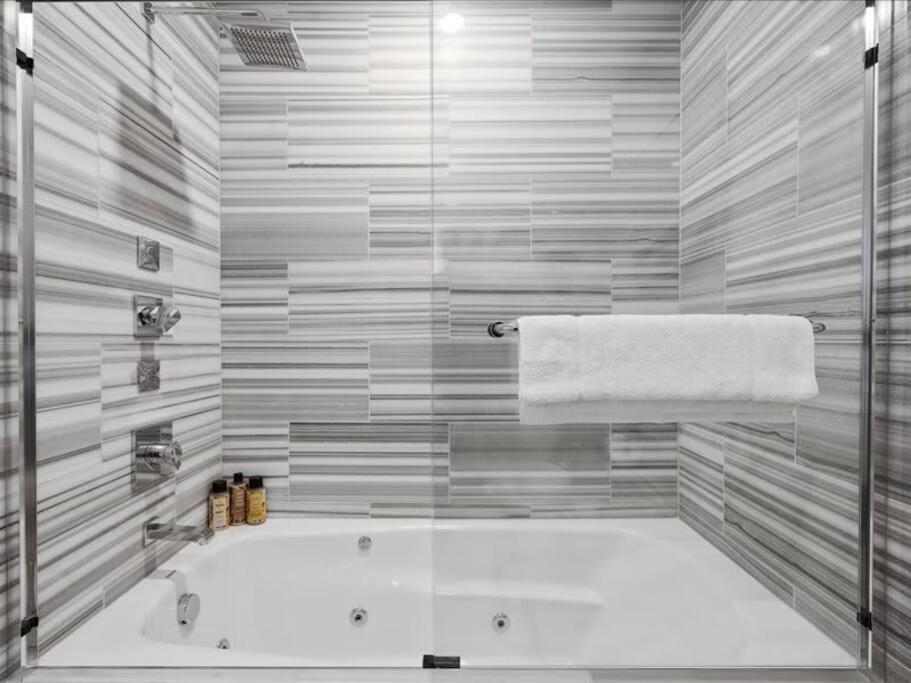 Cozysuites Dream 1Br, Ppg Paints Arena, Pitts Pittsburgh Extérieur photo